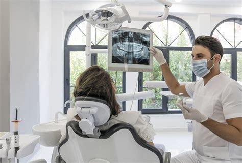 Infografica primo controllo dentistico pediatrico