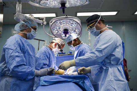 Centro dentistico con sala di preparazione e sala operatoria